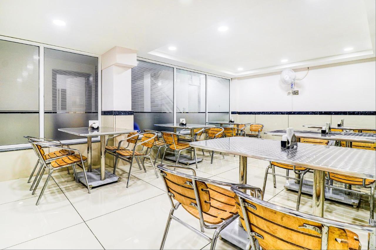 Fabhotel Pishori Inn Индаур Экстерьер фото