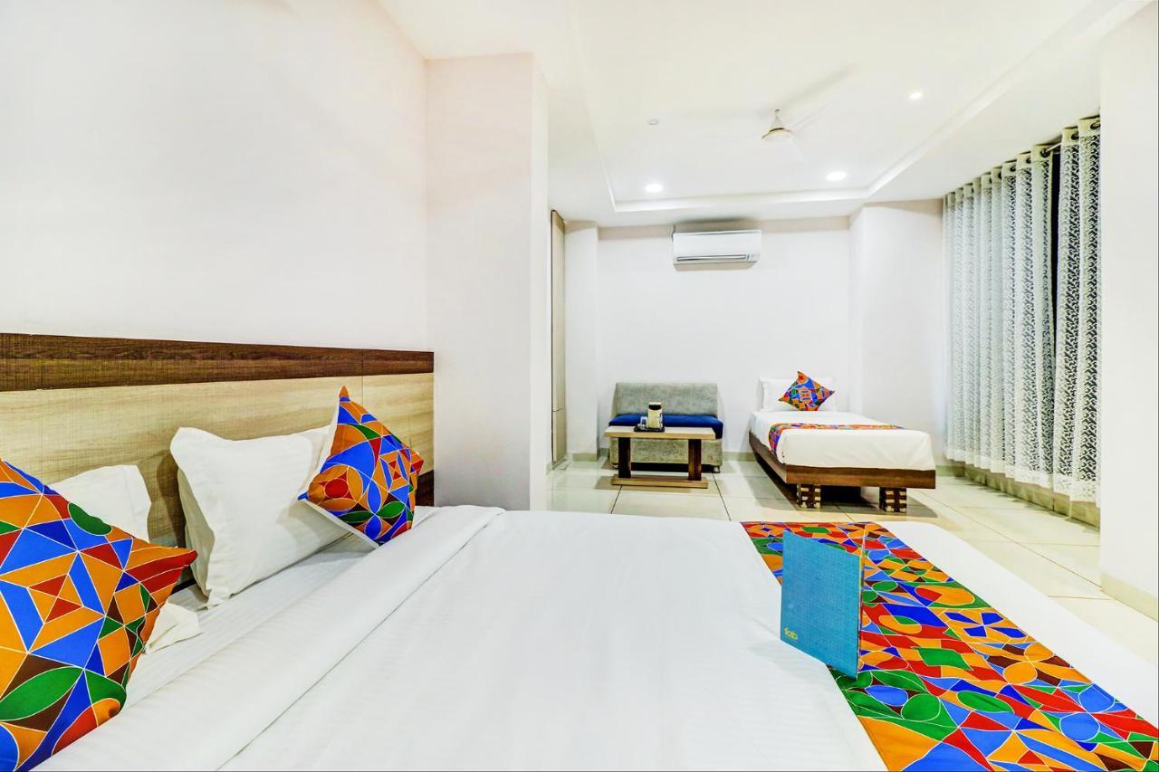 Fabhotel Pishori Inn Индаур Экстерьер фото